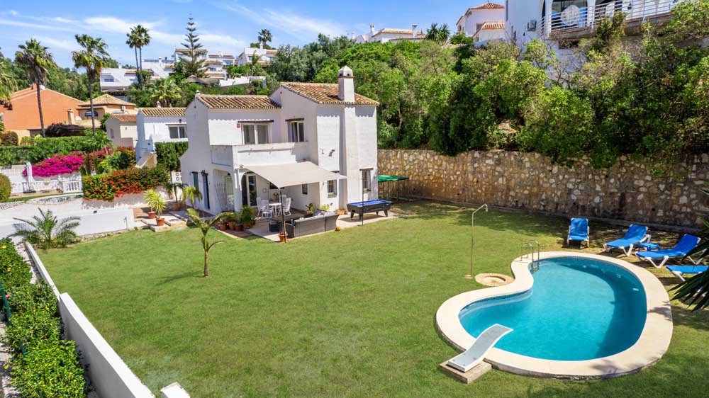 Cozy villa in Calahonda