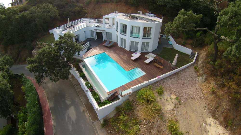 Superb villa in La Mairena with stunning views