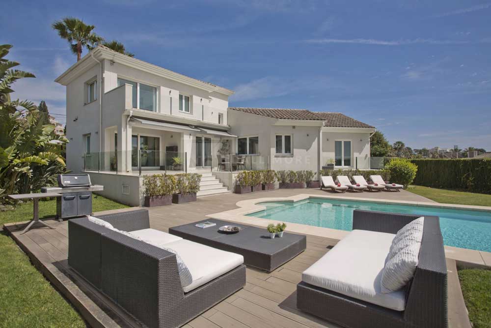 Contemporary villa in El Rosario