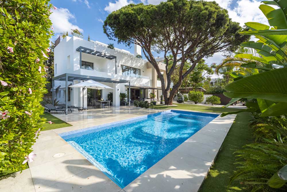 Contemporary villa in Casablanca , Marbella