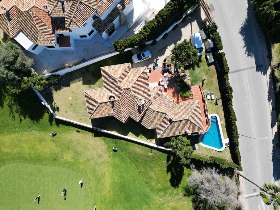 Lovely frontline golf villa in Riviera del Sol