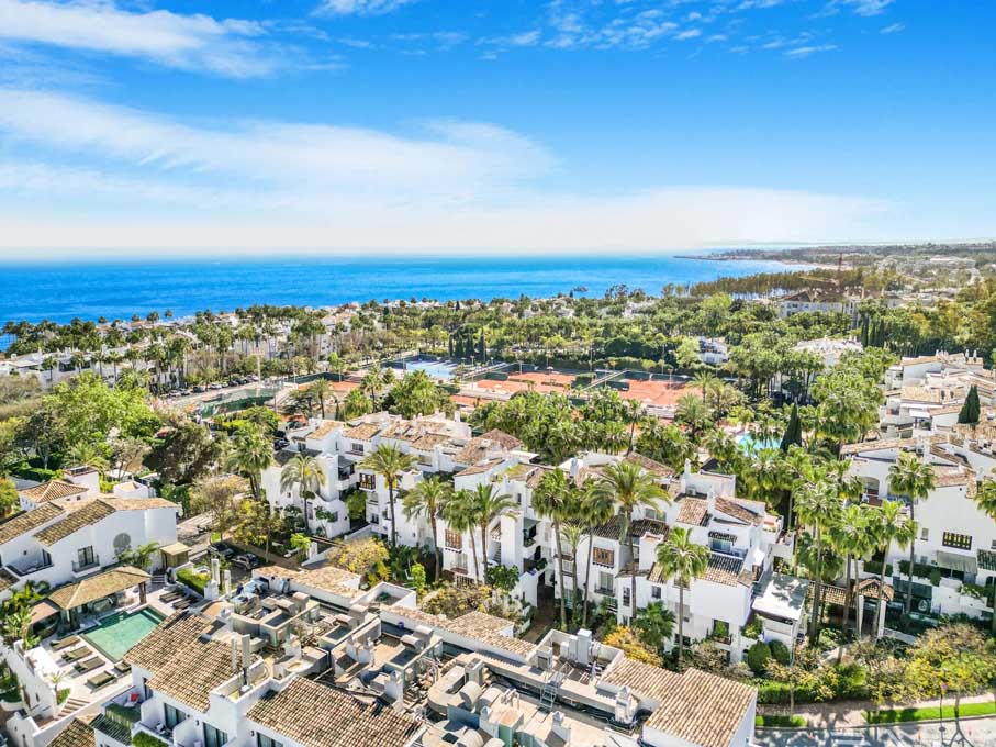 Luxurious penthouse on Marbella Golden Mile